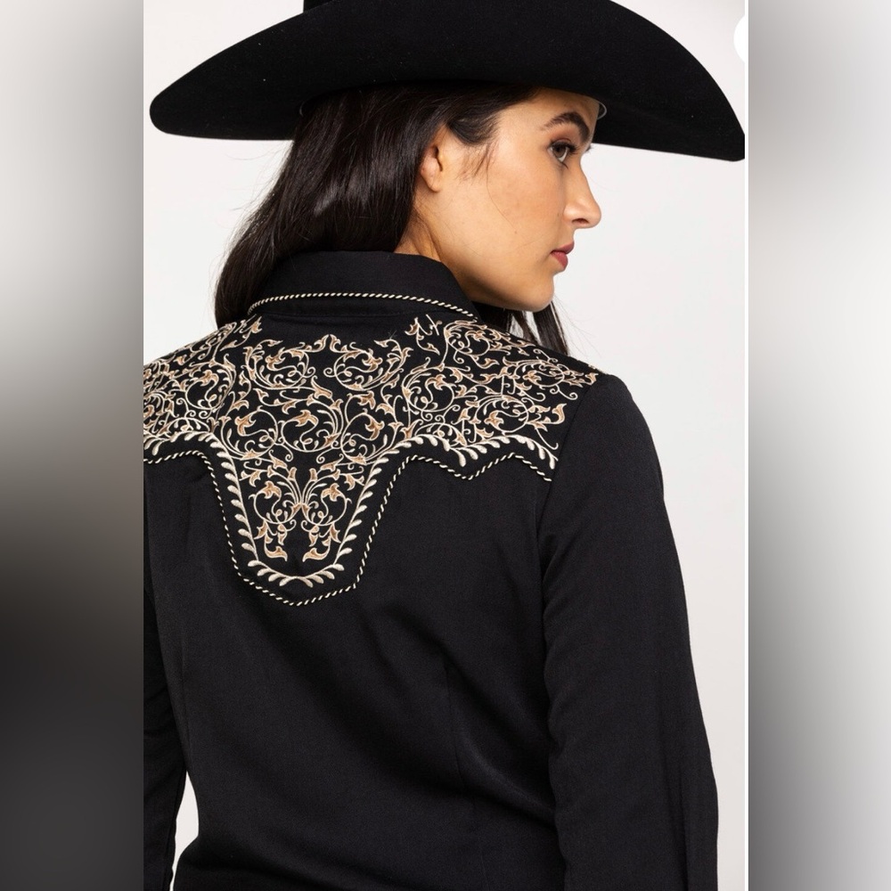 NWT SCULLY WOMEN'S SCROLL EMBROIDERED LONG SLEEVE PEARL SNAP WESTERN SHIRT - Picture 3 of 8